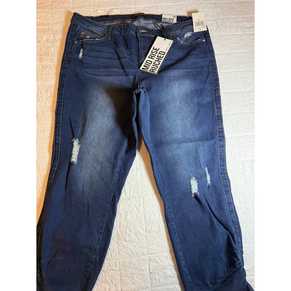 Almost Famous Womens Mid Rise Ruched Distressed Jeans Dark Wash Size 18 NEW